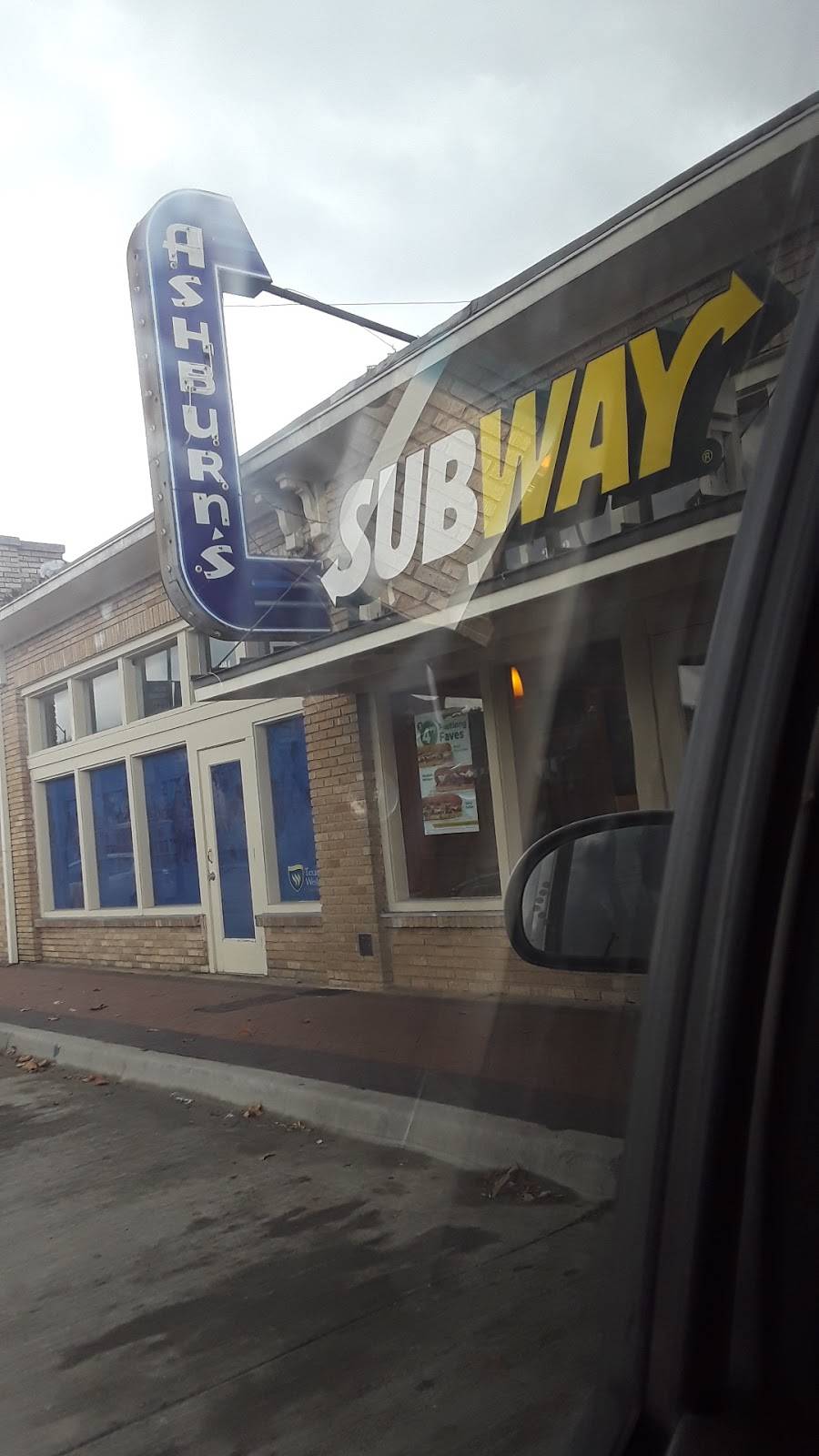 Subway | 3012 E Rosedale St, Fort Worth, TX 76105, USA | Phone: (817) 367-9719