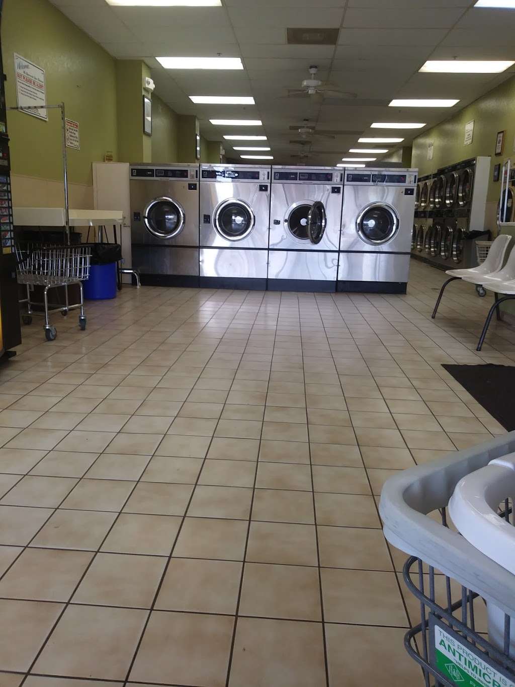 First Class Laundry LLC | 804 Delsea Dr, Glassboro, NJ 08028 | Phone: (856) 881-1167