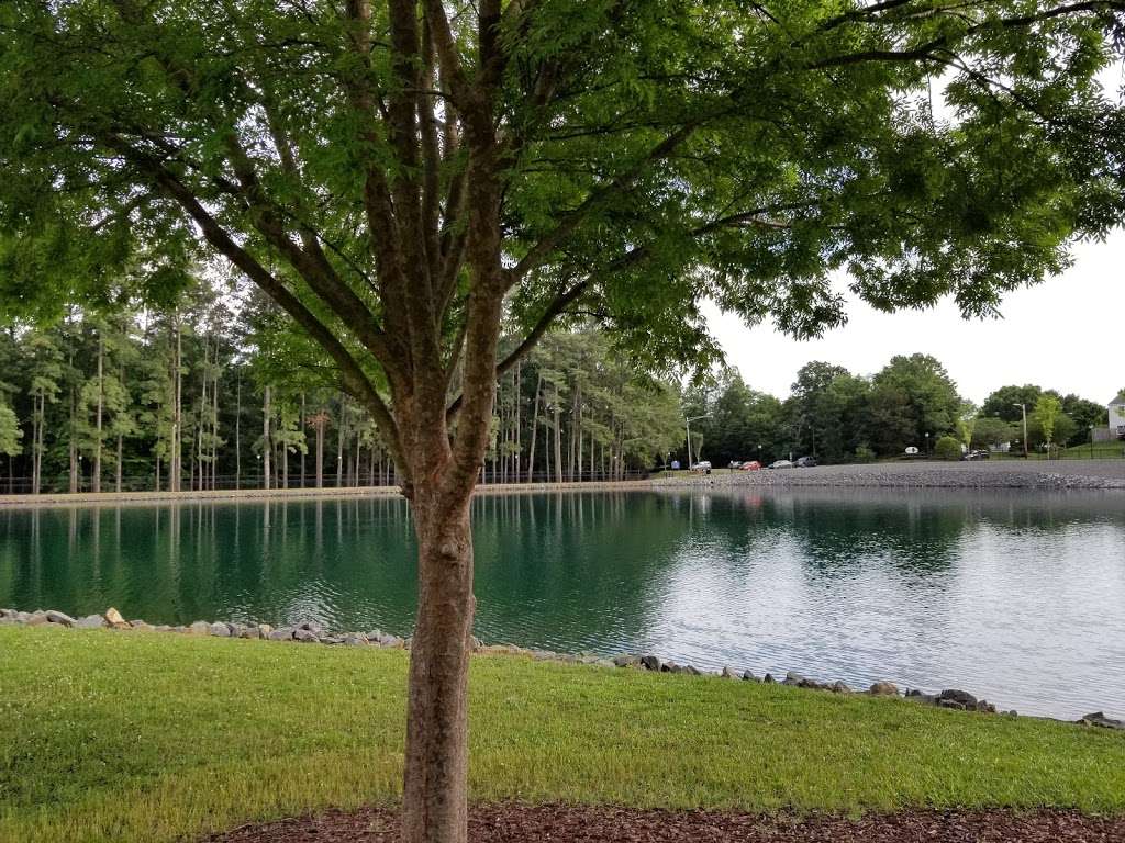 Pineville Lake Park Northwest Entrance | 909 Lakeview Dr, Pineville, NC 28134, USA | Phone: (704) 889-2291