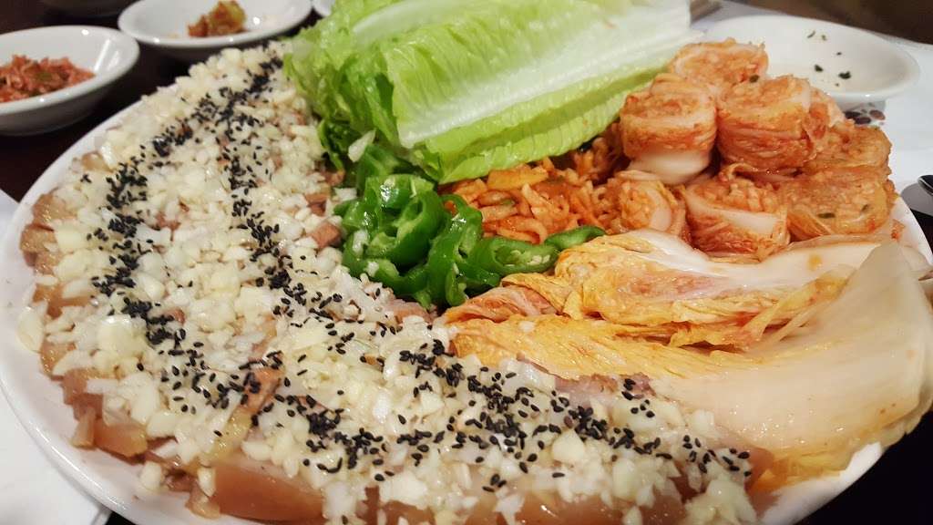 Seoul Sushi Chicken & Beer | United States, Maryland, Ellicott City, Frederick Rd, # D | Phone: (410) 418-9600