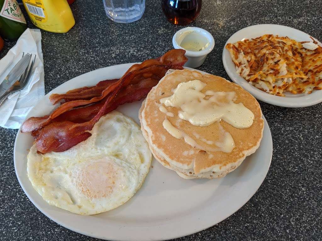 Chubbys Diner | 266 Mt Hermon Rd # T, Scotts Valley, CA 95066, USA | Phone: (831) 438-5546