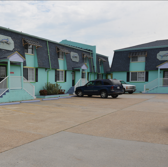 Blue Marlin Apartments | 1411 W Ocean View Ave, Norfolk, VA 23503 | Phone: (757) 583-8808