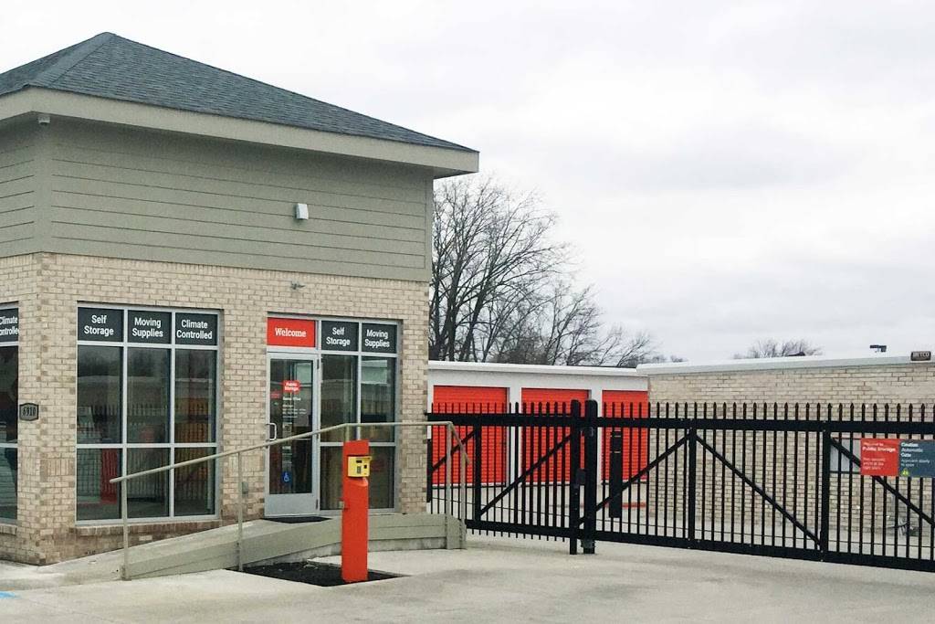 Public Storage | 6910 Waterfront Dr, Indianapolis, IN 46214, USA | Phone: (317) 953-2743