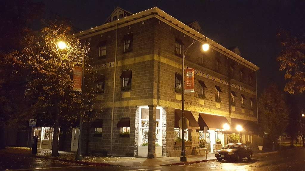 Hotel La Rose | 308 Wilson St, Santa Rosa, CA 95401, USA | Phone: (707) 579-3200