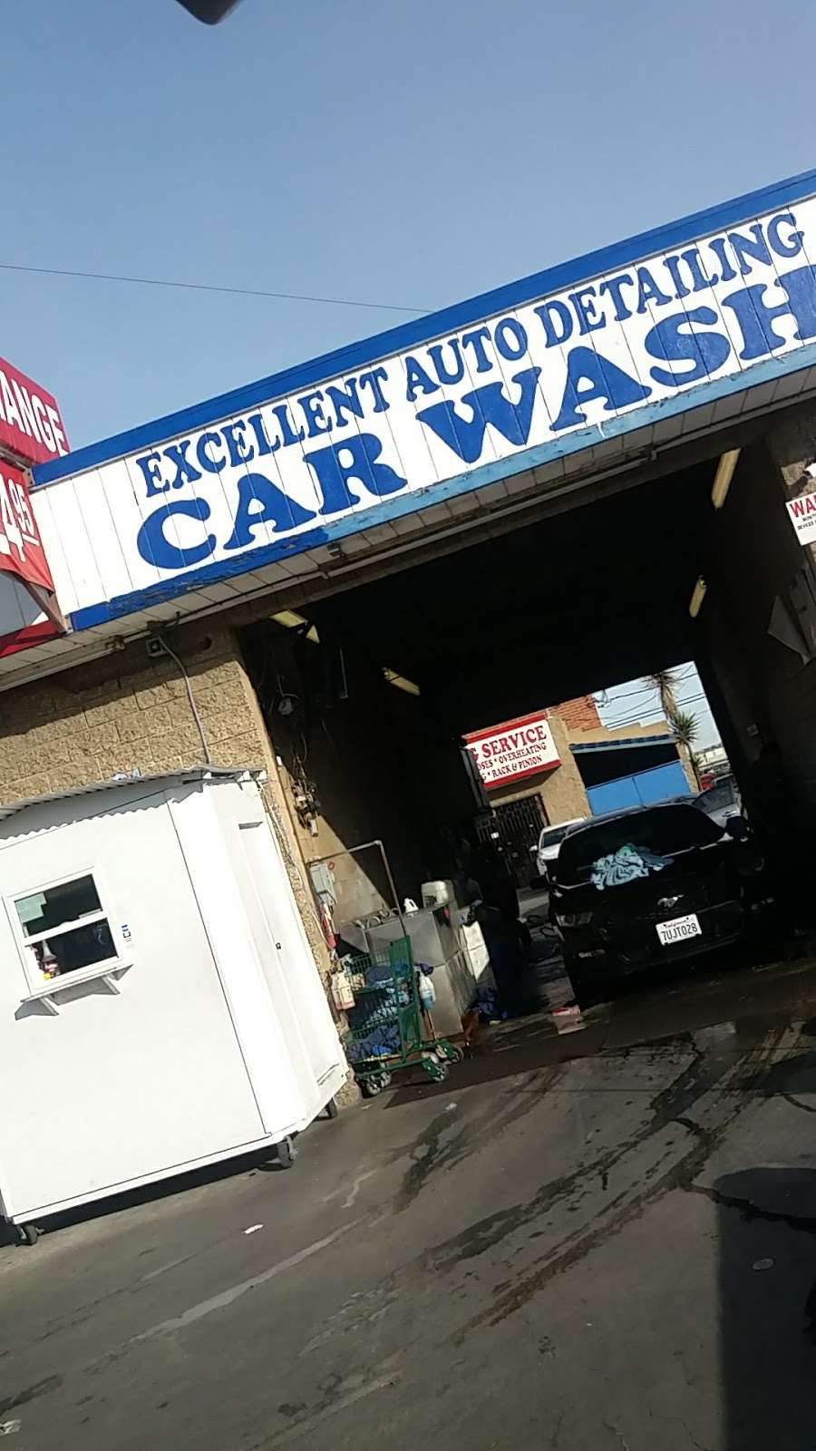 Excellent Car Wash & Auto Detailing | 2401 W El Segundo Blvd, Hawthorne, CA 90250, USA | Phone: (323) 242-5265