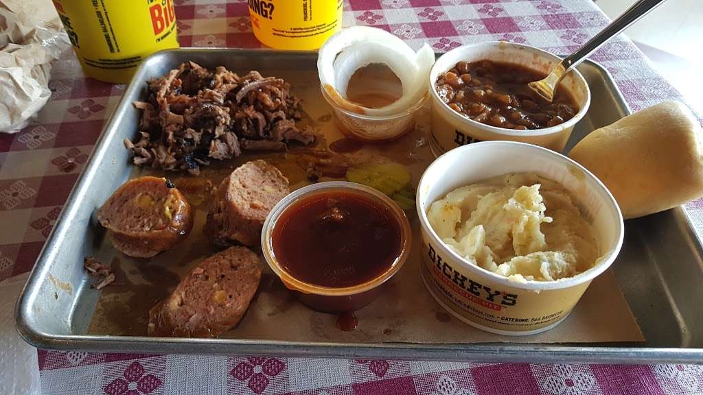 Dickeys Barbecue Pit | 2481 Lincoln Hwy E Ste 5, Lancaster, PA 17602 | Phone: (717) 435-8444