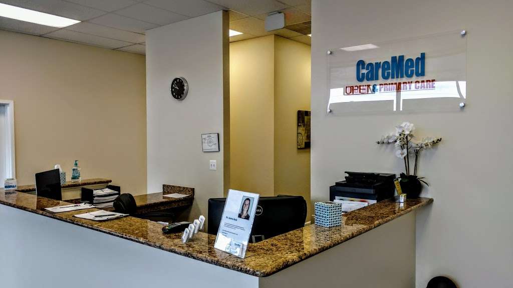 CareMed Fairfax Primary And Urgent Care | 11213 Lee Hwy, Fairfax, VA 22030, USA | Phone: (703) 832-8023