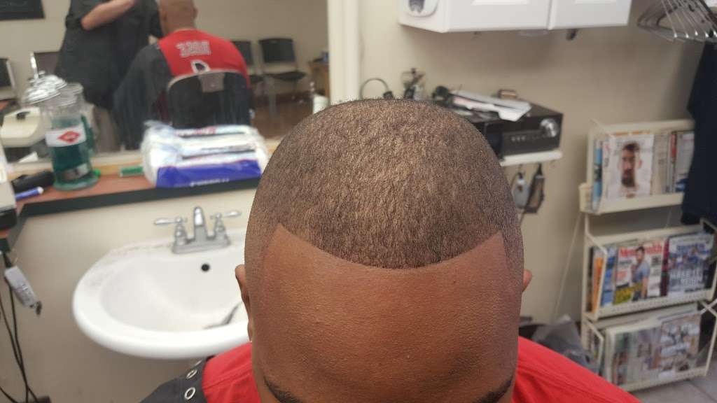 Matts Barber Shop | 1024 US-31, Greenwood, IN 46143, USA | Phone: (317) 887-0878