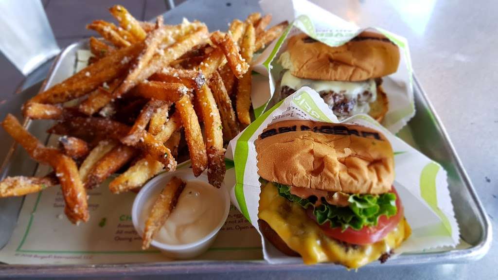 BurgerFi | 2477 E Sunrise Blvd, Fort Lauderdale, FL 33304, USA | Phone: (954) 835-5514