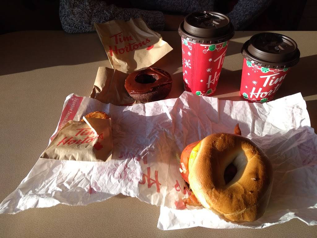 Tim Hortons | 2220 Wyandotte St E, Windsor, ON N8Y 1E7, Canada | Phone: (519) 258-4797