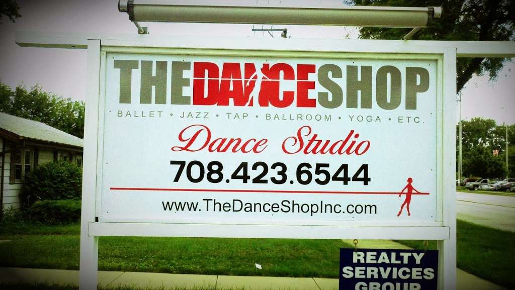 Dance Shop Inc | 11025 Ridgeland Ave, Chicago Ridge, IL 60415, USA | Phone: (708) 423-6544