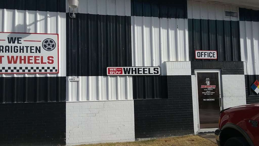 Robos Used Wheels Tires and Hubcaps | 3127 Belmont Ave, Kansas City, MO 64129, USA | Phone: (816) 921-8473