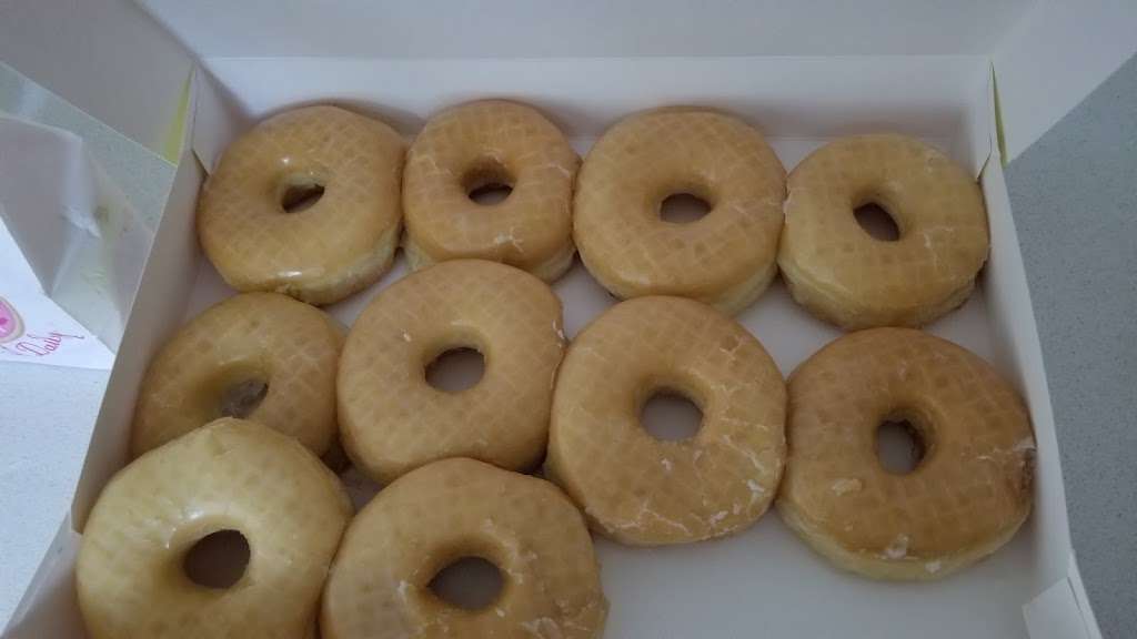 Donuts & Cup | 535 Farm to Market Rd 2977 #140, Rosenberg, TX 77469, USA | Phone: (281) 239-7888