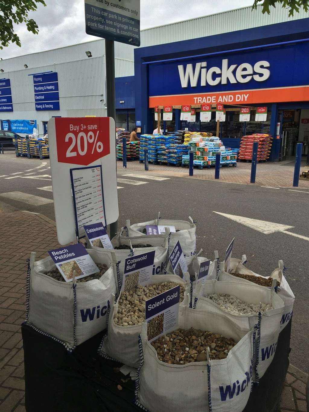 Wickes | 53 Plough Ln, London SW17 0BW, UK | Phone: 020 8947 9818