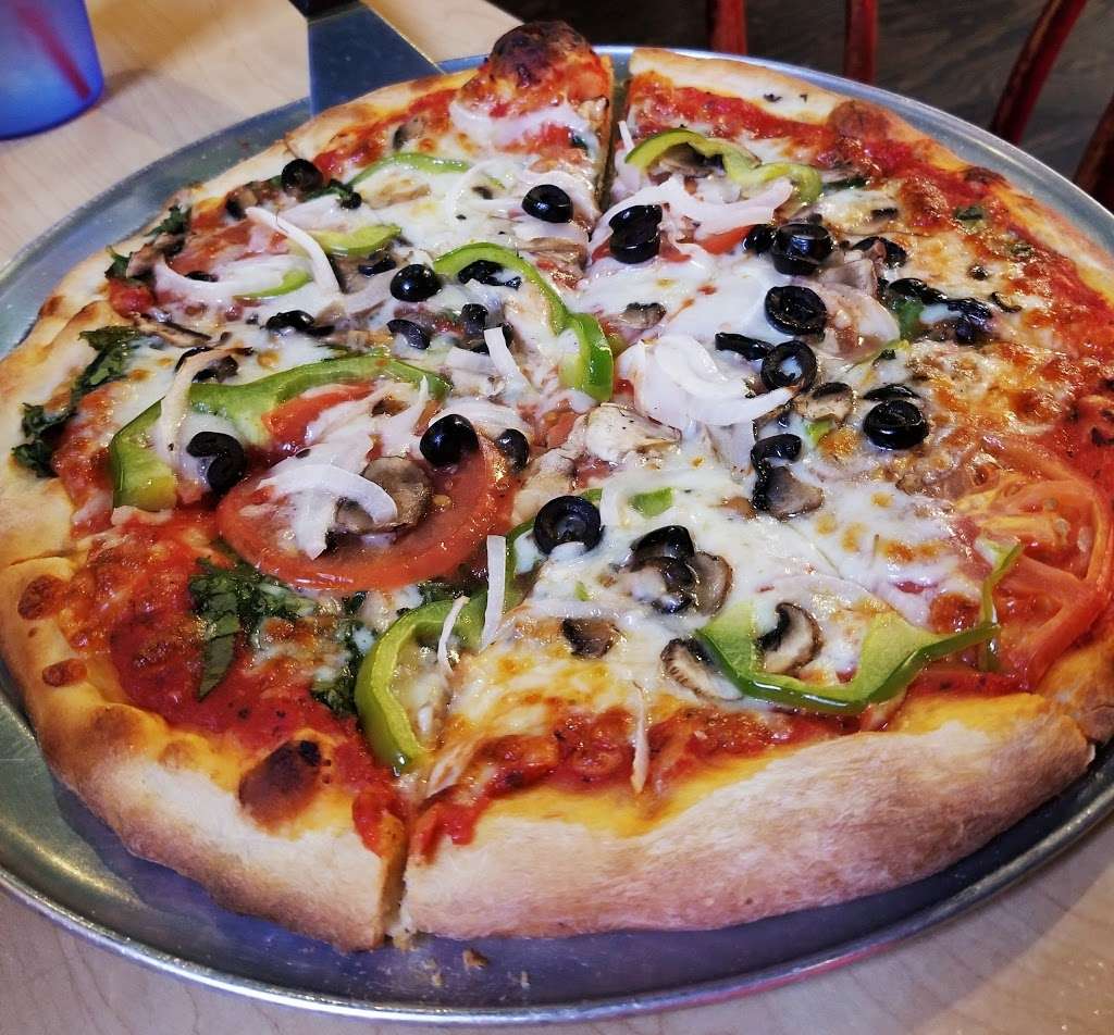 King Of New York Pizzeria Pub | 3281 Wilshire Blvd, Los Angeles, CA 90010, USA | Phone: (213) 389-3500