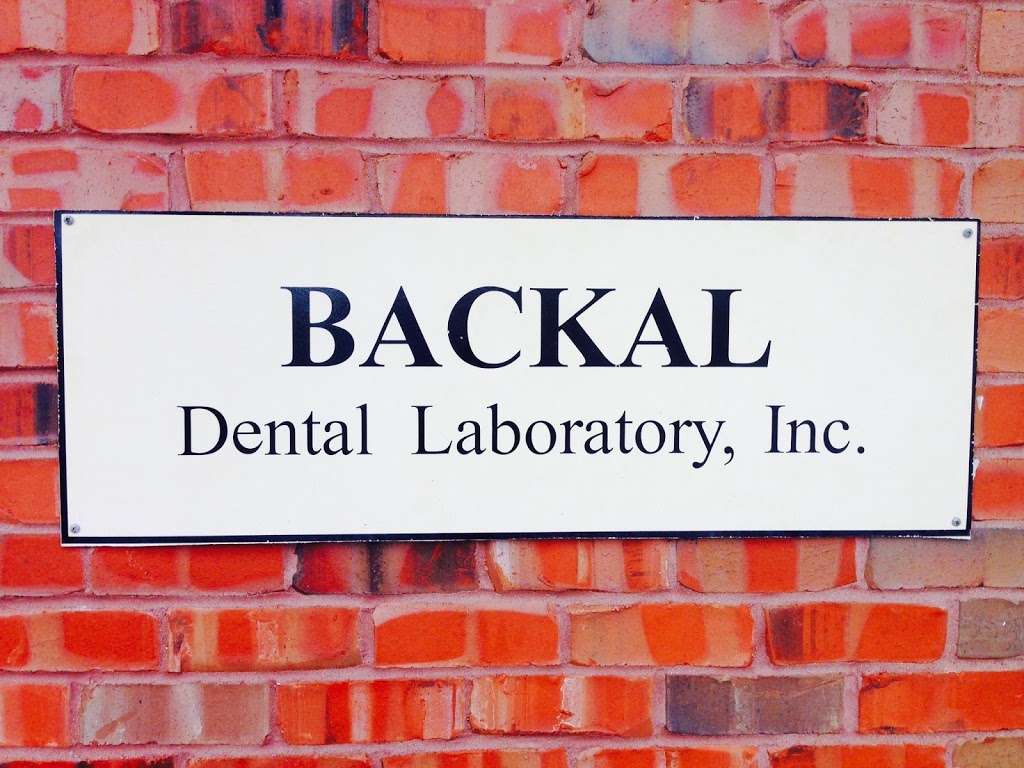 Backal Dental Laboratory | 12800 S Ridgeland Ave, Palos Heights, IL 60463 | Phone: (708) 389-5594