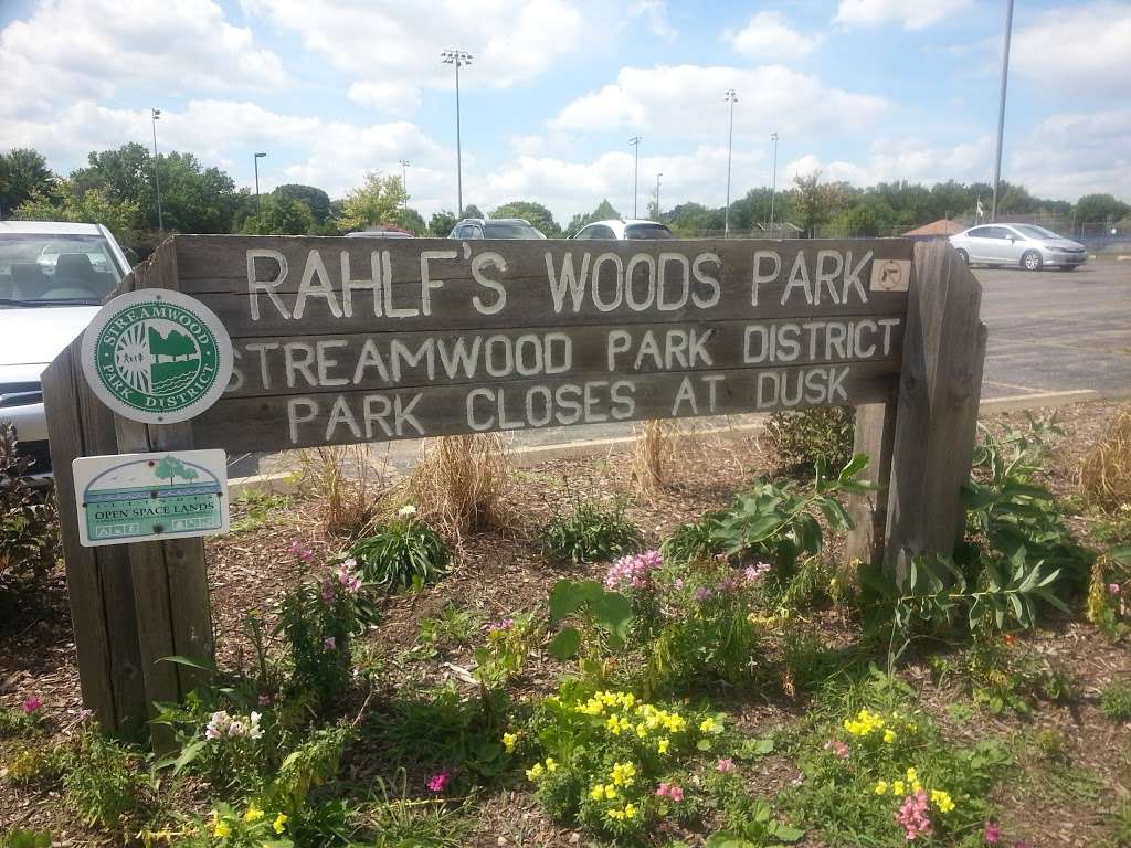 Rahlfs Woods | 1350 S Park Ave, Streamwood, IL 60107, USA