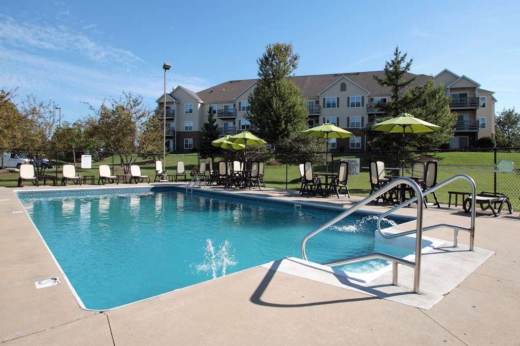 Riverwood Apartments | 10916 75th St, Kenosha, WI 53142, USA | Phone: (262) 694-0600