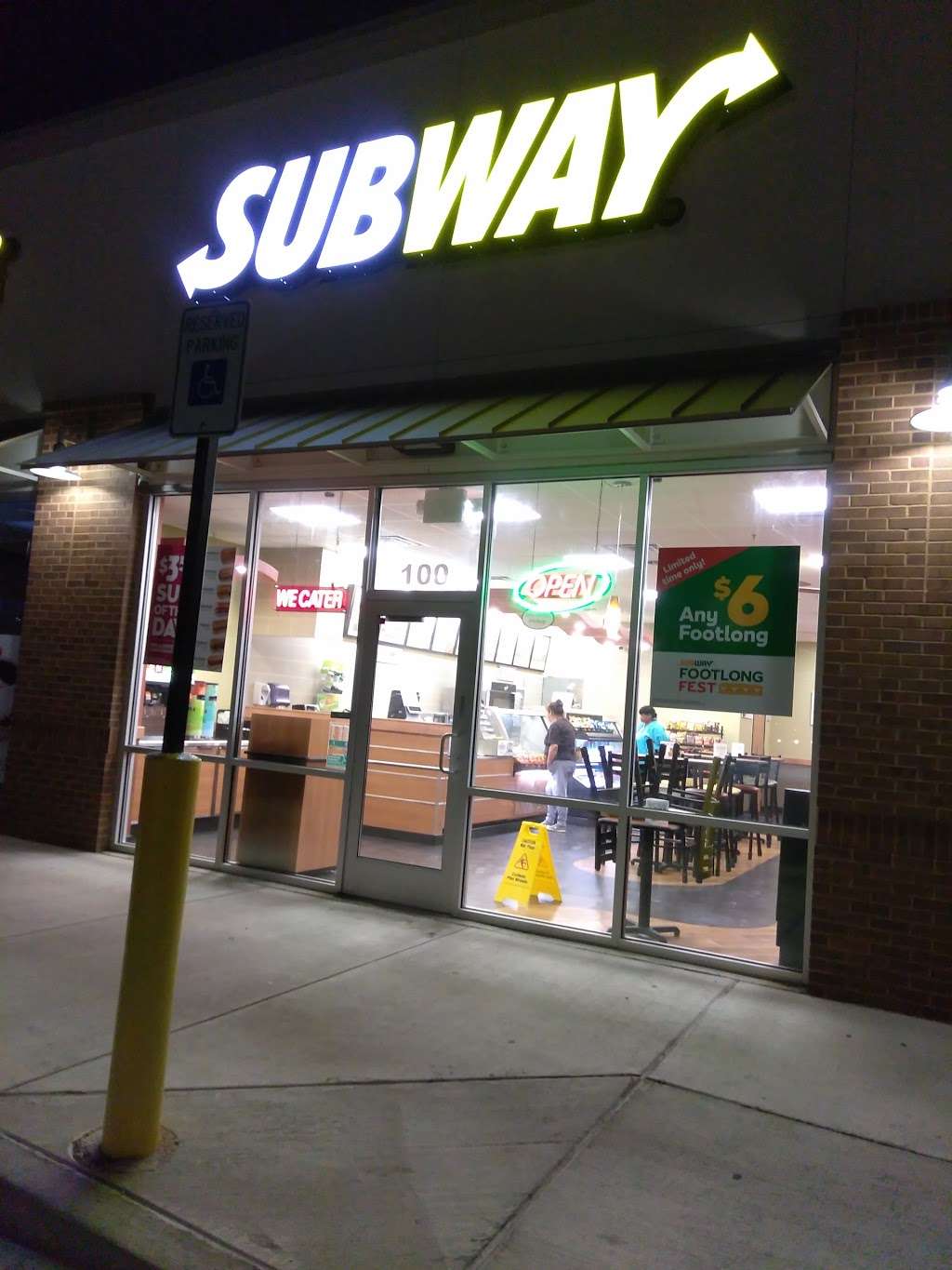 Subway | 116 W Parkerville Rd, DeSoto, TX 75115, USA | Phone: (972) 920-5552