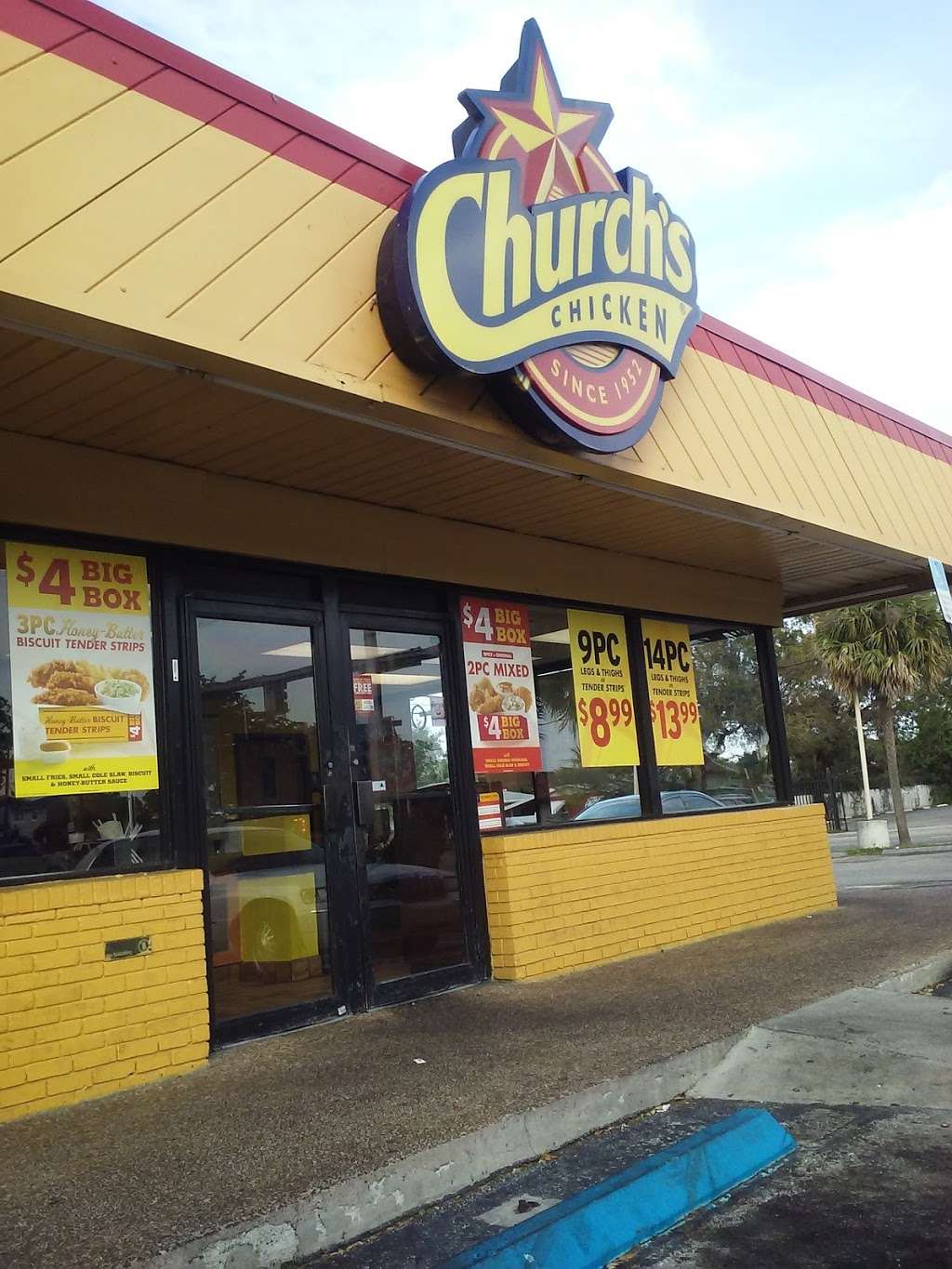 Churchs Chicken | 2401 W Sunrise Blvd, Fort Lauderdale, FL 33311, USA | Phone: (954) 581-5866