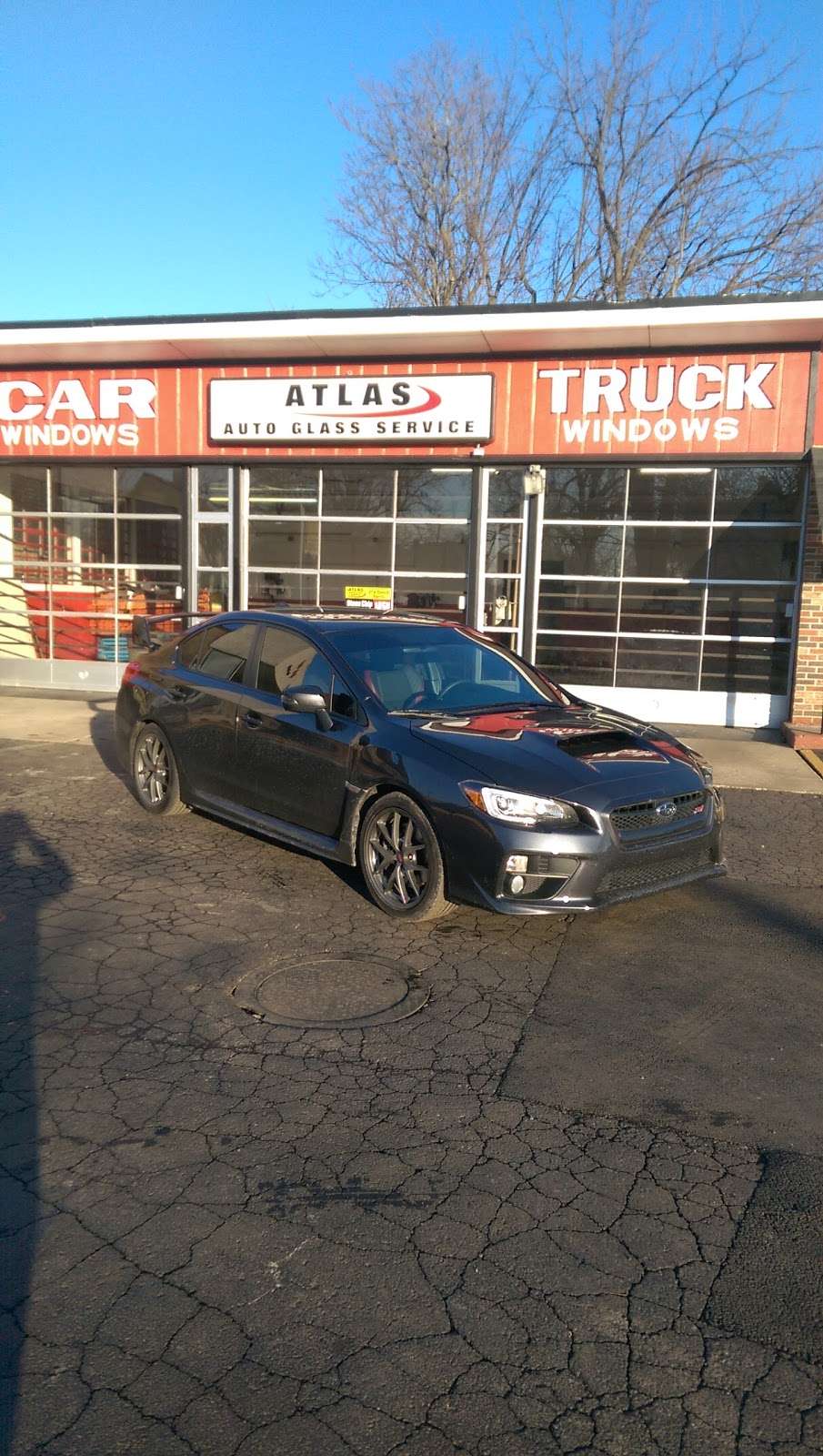 Atlas Auto Glass | 887 St Charles St, Elgin, IL 60120, USA | Phone: (847) 695-5000