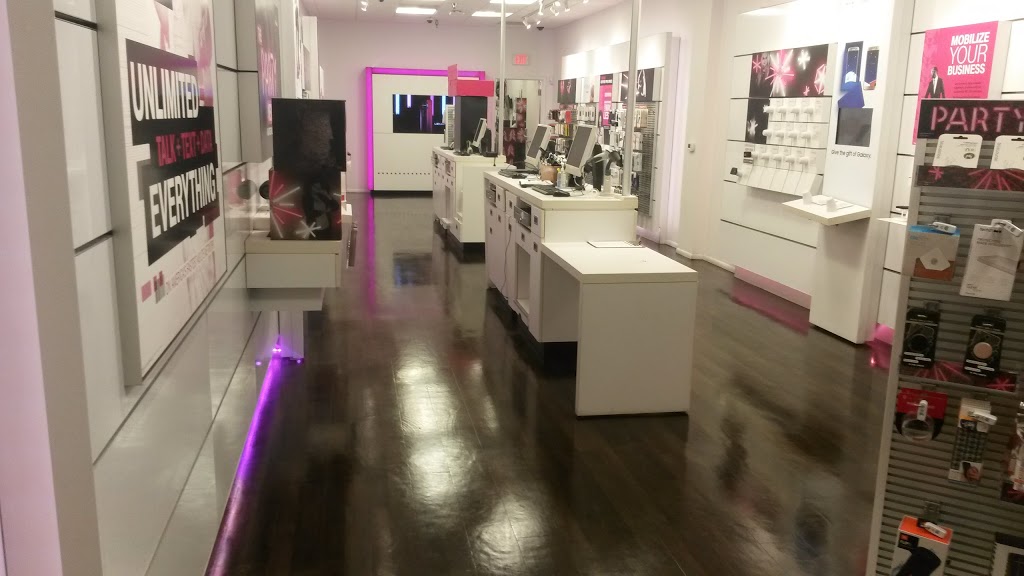 T-Mobile | 417 E Sheridan St, Dania Beach, FL 33004, USA | Phone: (954) 925-3472