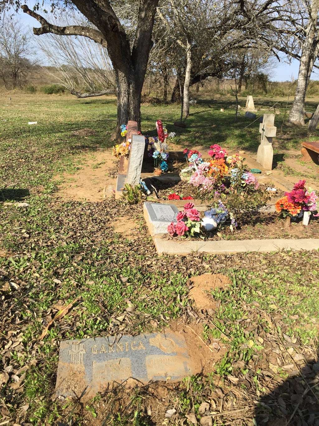 Sauceda Cemetery | Floresville, TX 78114, USA