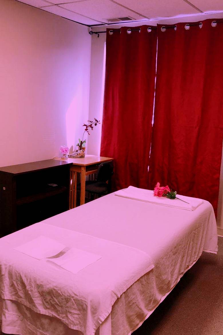 Millie Massage | 2055 S Oneida St #208, Denver, CO 80224 | Phone: (720) 352-6202