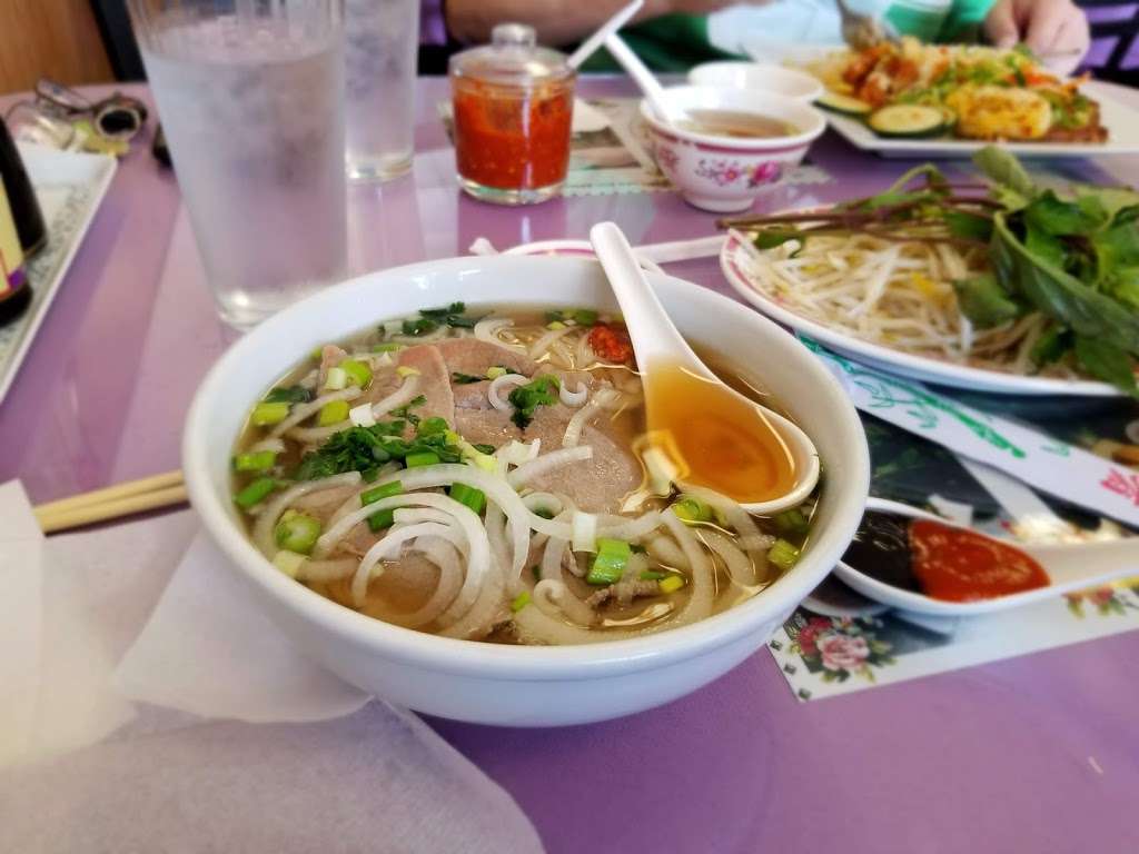 Pho Hoan My | 20506 Sherman Way, Winnetka, CA 91306 | Phone: (818) 704-4670