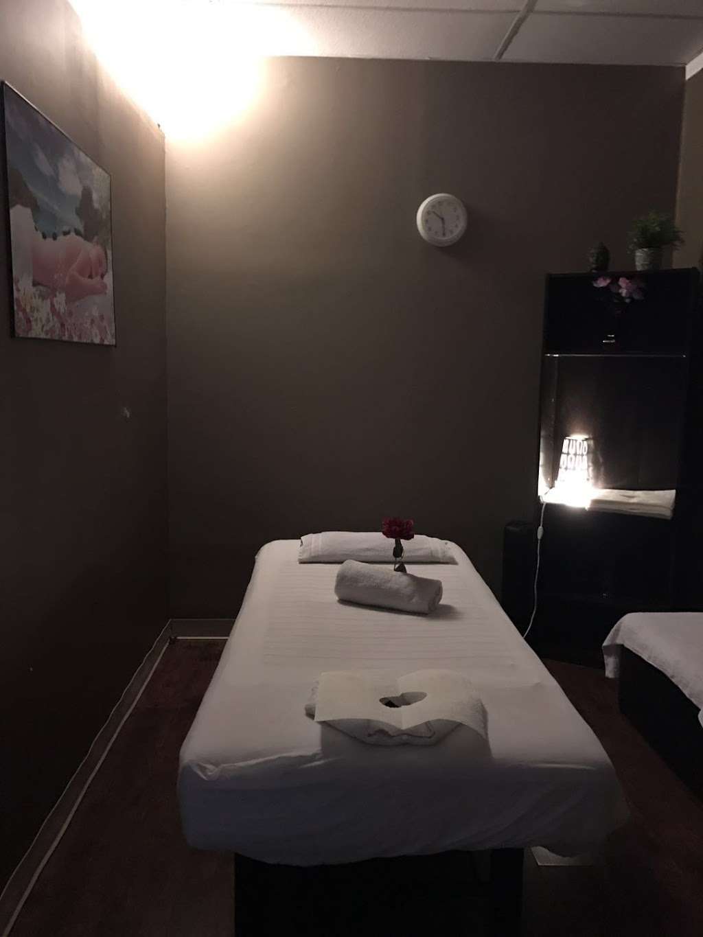 QC Massage | 4102 Orange Ave #106, Long Beach, CA 90807, USA | Phone: (626) 320-4833