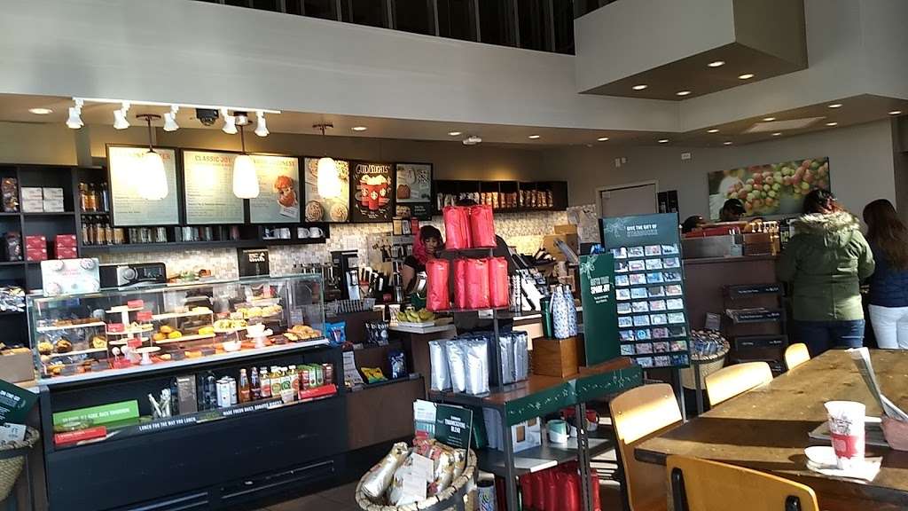 Starbucks | 1101 S Canal St Suite 100, Chicago, IL 60607, USA | Phone: (312) 235-0429