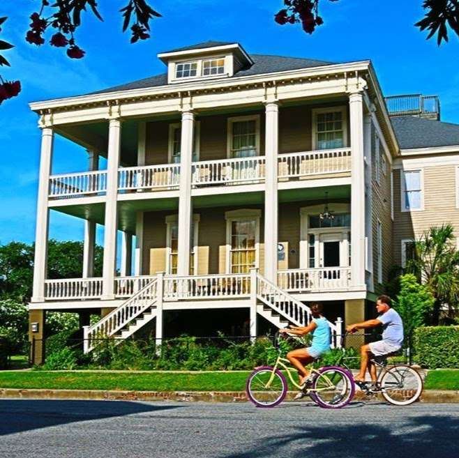 Lasker Inn Bed & Breakfast and Event Venue | 1019 16th St, Galveston, TX 77550, USA | Phone: (409) 497-4318