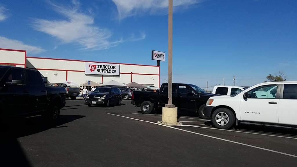 Tractor Supply Co. | 2420 West Main St, Barstow, CA 92311, USA | Phone: (760) 255-1391