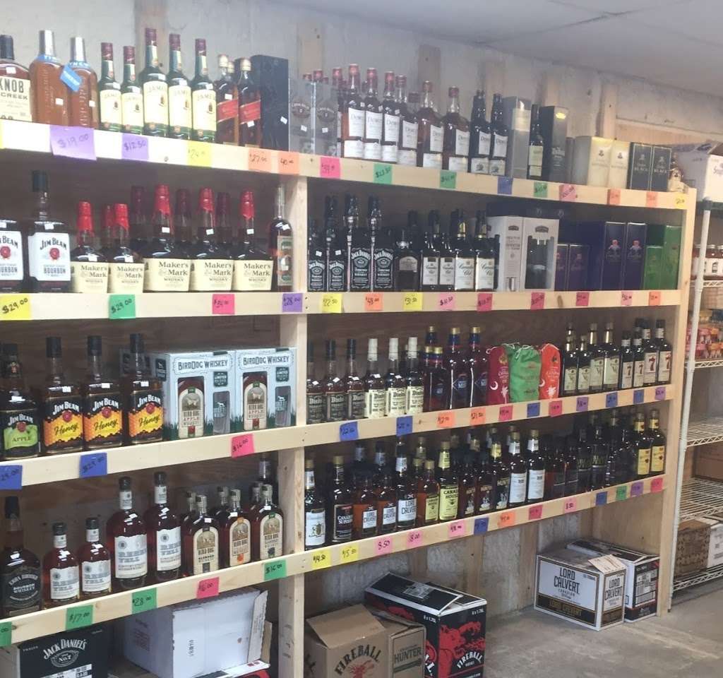 Jakobs Liquor store | 927 N Main St, Clover, SC 29710, USA | Phone: (803) 810-0276
