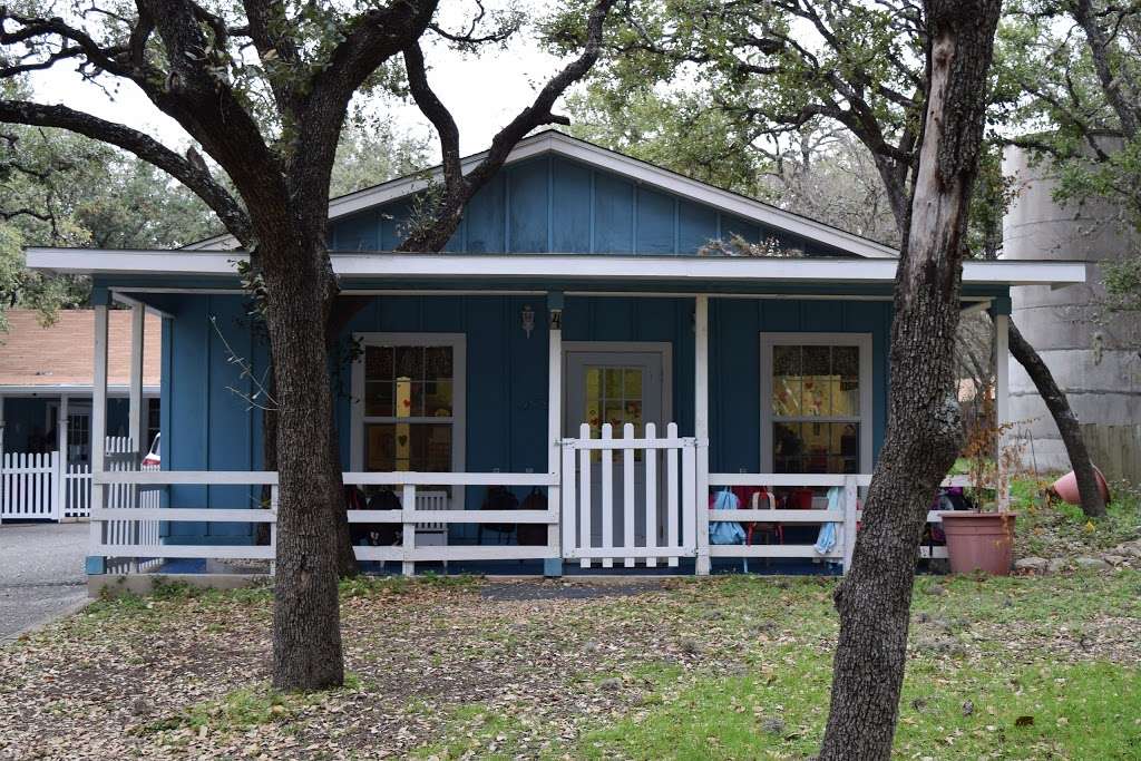 Montessori Schoolhouse | 10711 Dreamland Dr, San Antonio, TX 78230, USA | Phone: (210) 341-0731