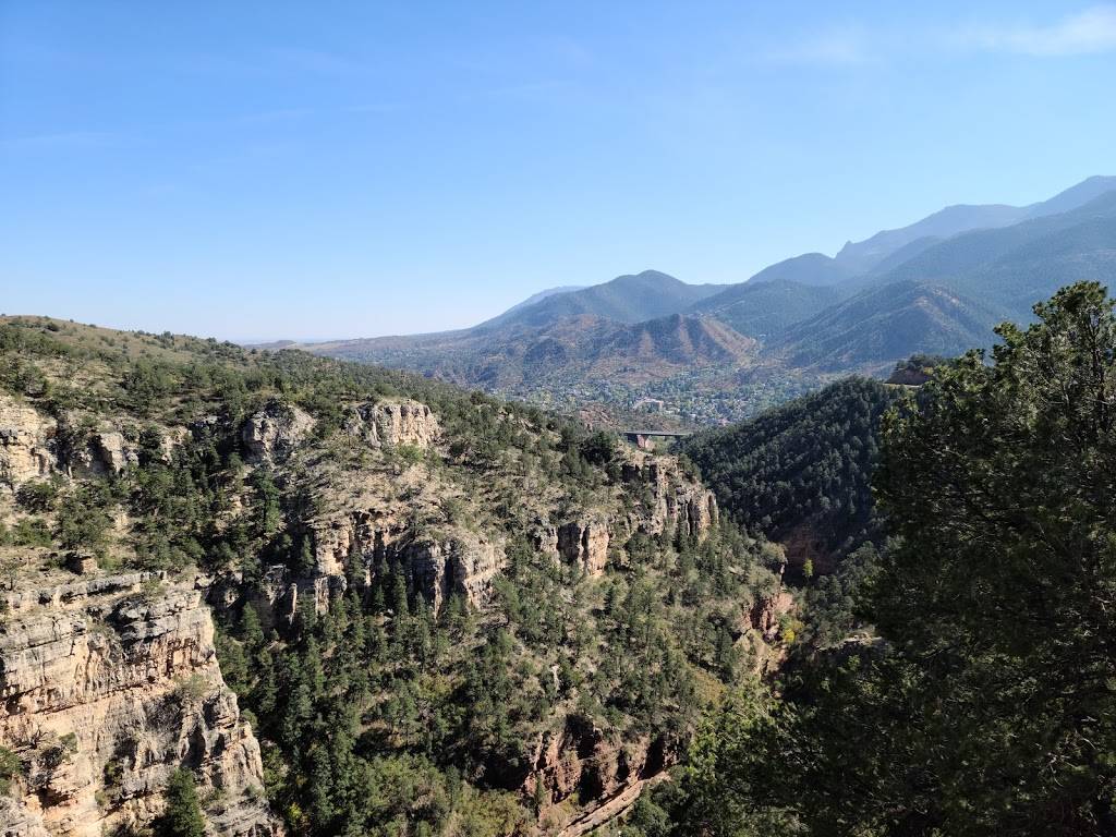 Cave of the Winds Mountain Park | 100 Cave of the Winds Rd, Manitou Springs, CO 80829, USA | Phone: (719) 685-5444