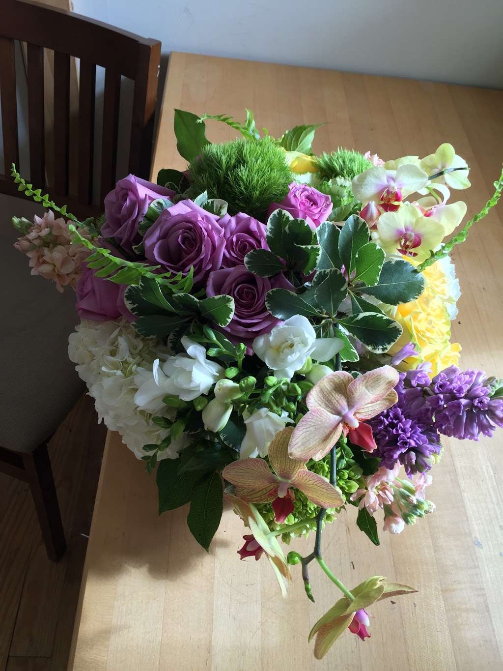 Designing Flowers LLC | 151 S 20th St, Purcellville, VA 20132, USA | Phone: (540) 338-3983