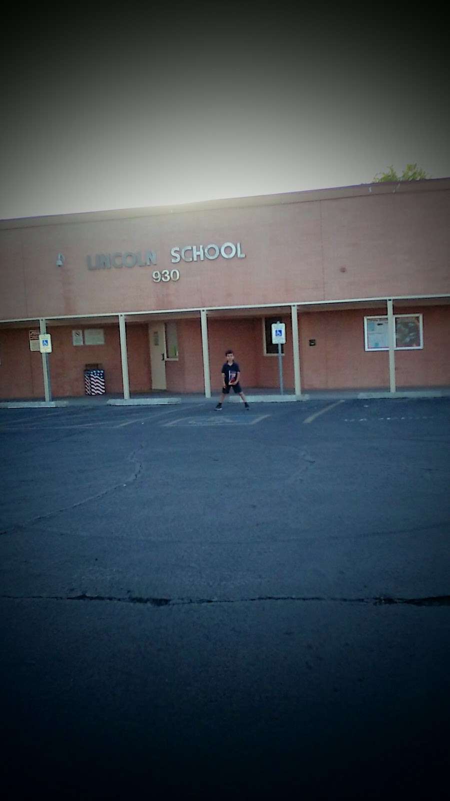 Lincoln Elementary School | 930 S Sirrine, Mesa, AZ 85210, USA | Phone: (480) 472-6400