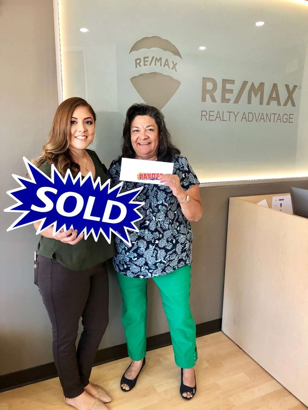 RE/MAX Realty Advantage | 17319 San Pedro Ave #206, San Antonio, TX 78232, USA | Phone: (210) 495-5252