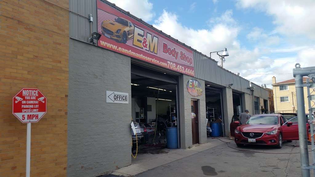E&M Auto Body Shop | 3120 River Rd, River Grove, IL 60171 | Phone: (708) 453-4444