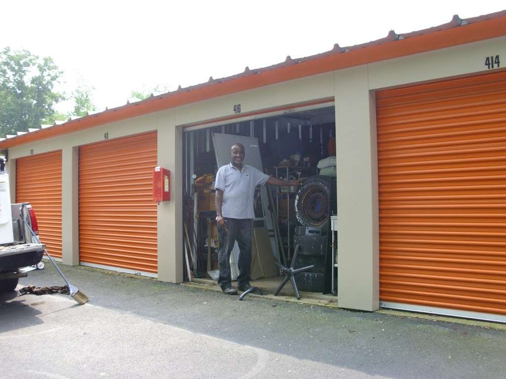 North Dover Self Storage LLC | 4660 N Dupont Hwy, Dover, DE 19901 | Phone: (302) 735-9851