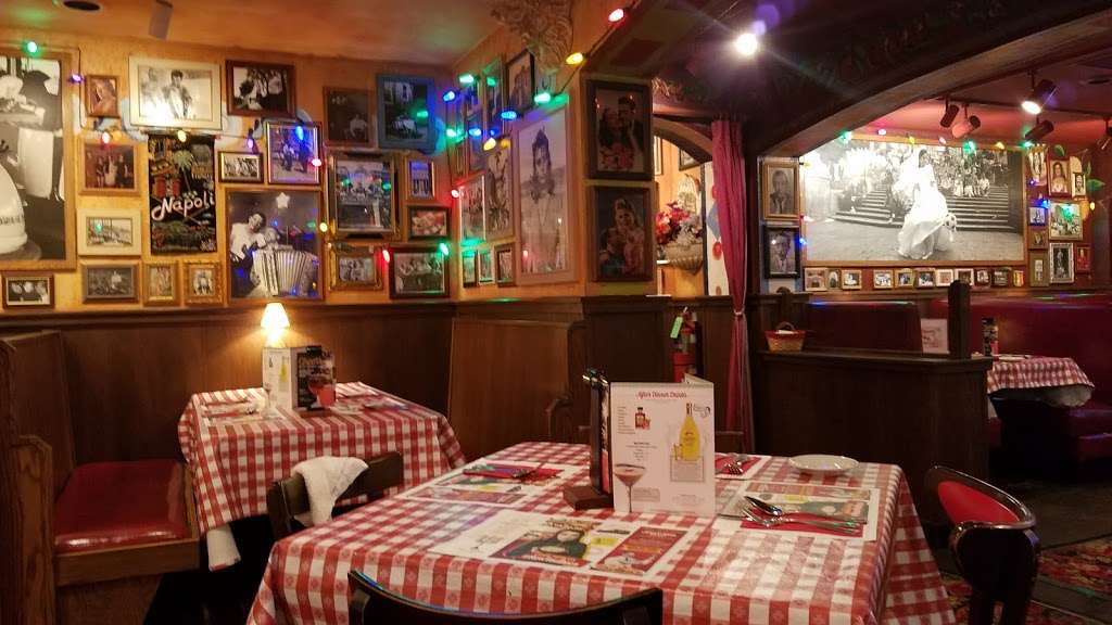 Buca di Beppo Italian Restaurant | 604 N Milwaukee Ave, Wheeling, IL 60090, USA | Phone: (847) 808-9898