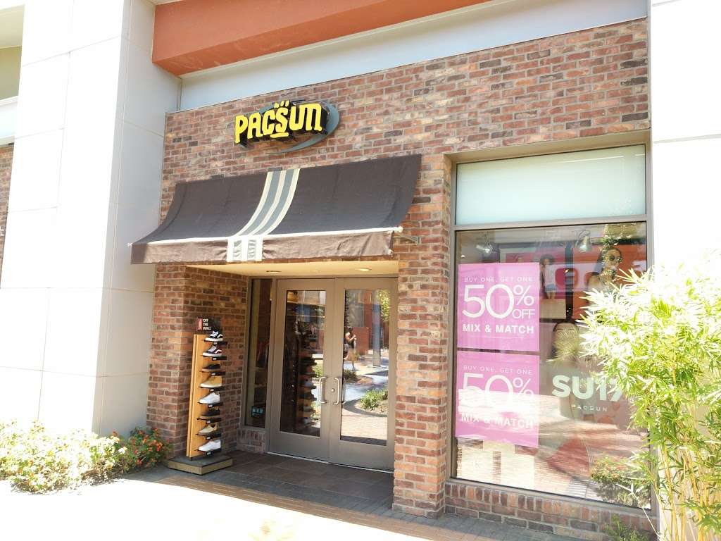 PacSun | 2000 E Rio Salado Pkwy, Tempe, AZ 85281 | Phone: (480) 921-5468