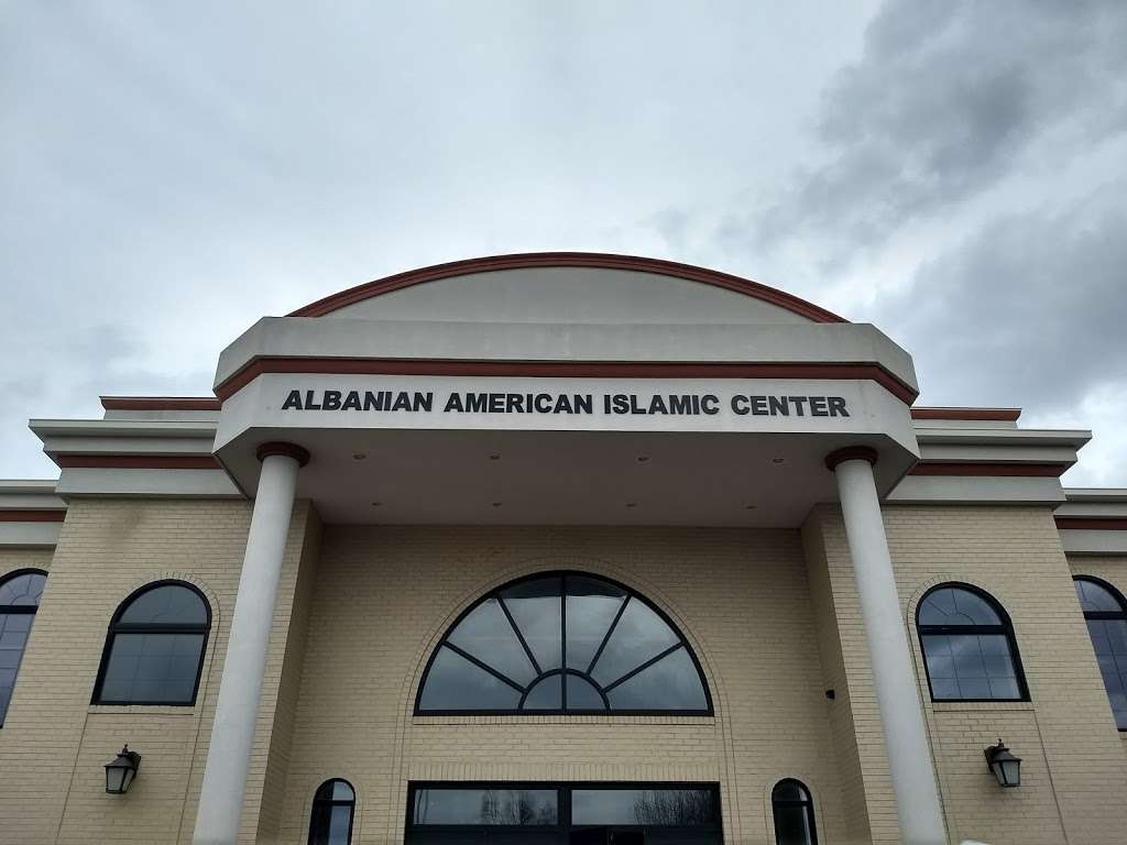 Albanian-American Islamic Center | 5825 St Charles Rd, Berkeley, IL 60163 | Phone: (708) 544-2609