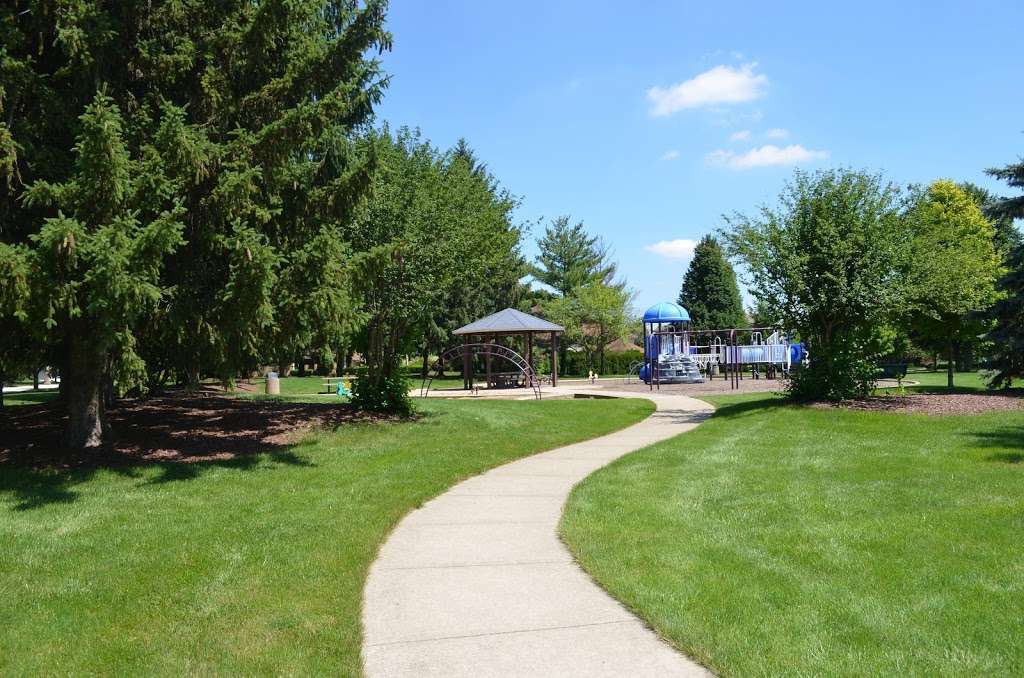 Country Club Estates Park | 14449 Country Club Ln, Orland Park, IL 60462 | Phone: (708) 403-6219