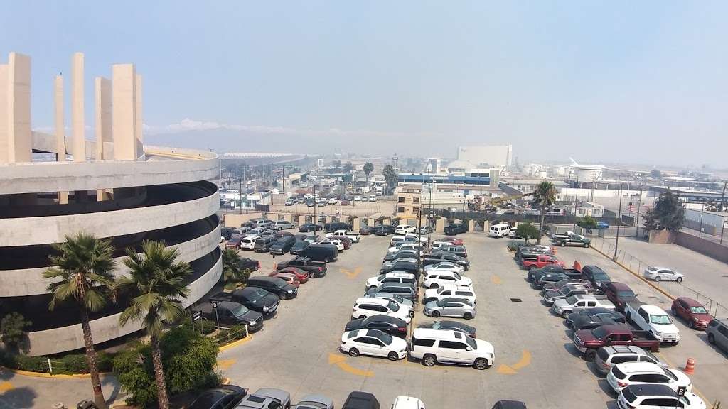 Short Term | Vía de la Juventud Ote, Aeropuerto Abelardo L. Rodriguez, Tijuana, B.C., Mexico