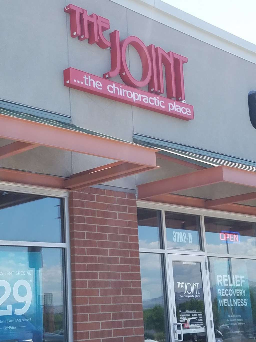 The Joint Chiropractic | 3702 River Point Pkwy #D, Englewood, CO 80110, USA | Phone: (303) 781-5859