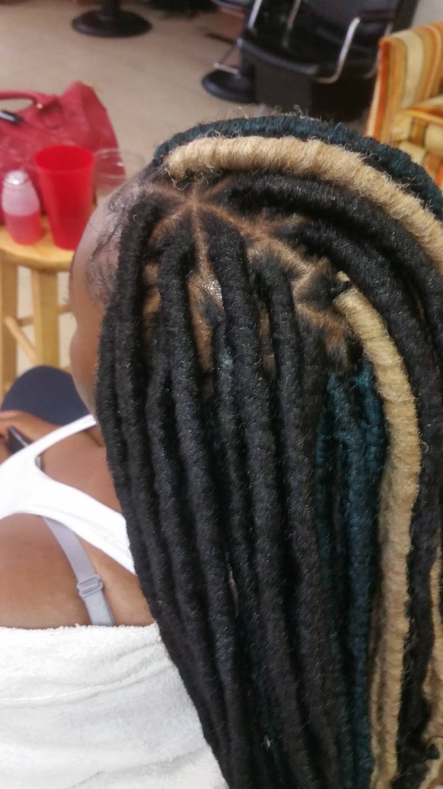 Alice African hair braiding | 16659 Broadway Ave, Maple Heights, OH 44137, USA | Phone: (216) 394-4234