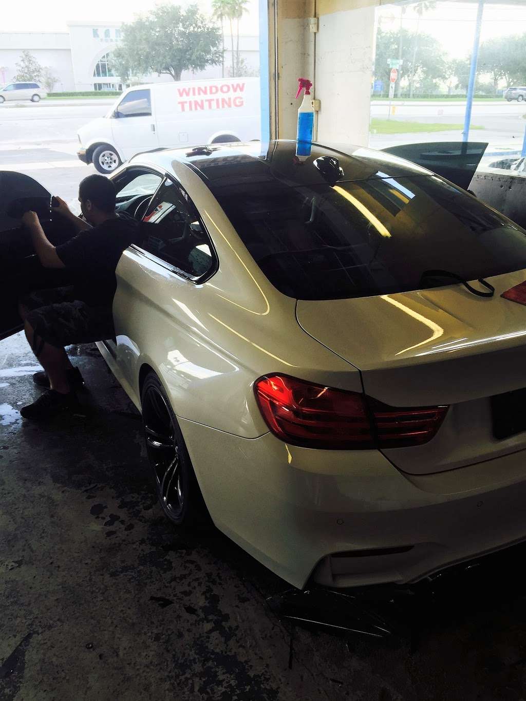 AutoXtras Window Tint & Accessories | 5021 E Colonial Dr, Orlando, FL 32807, USA | Phone: (407) 207-5021