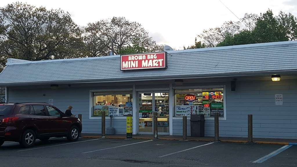 Brown Bag Mini Mart | 297 Spotswood Englishtown Rd, Monroe Township, NJ 08831 | Phone: (732) 251-2926